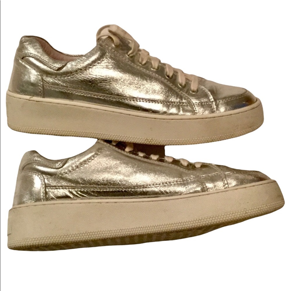 Adorable trainers from FREE PEOPLE. - Picture 5 of 5